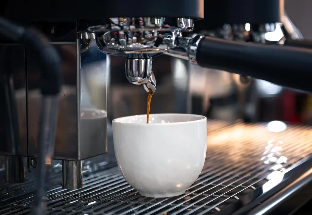 process preparing espresso professional coffee machine closeup 169016 18553